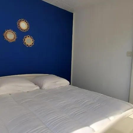 Apartment La Miougrano, T2-3 49m2, 5 Personn Frejus